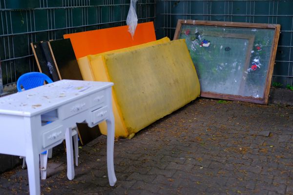 Old Furniture Disposal in Sandy